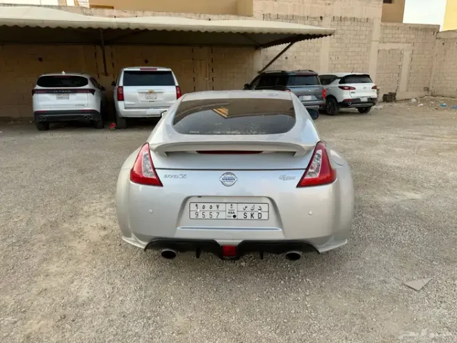 نيسان 370Z 2016 مخزن