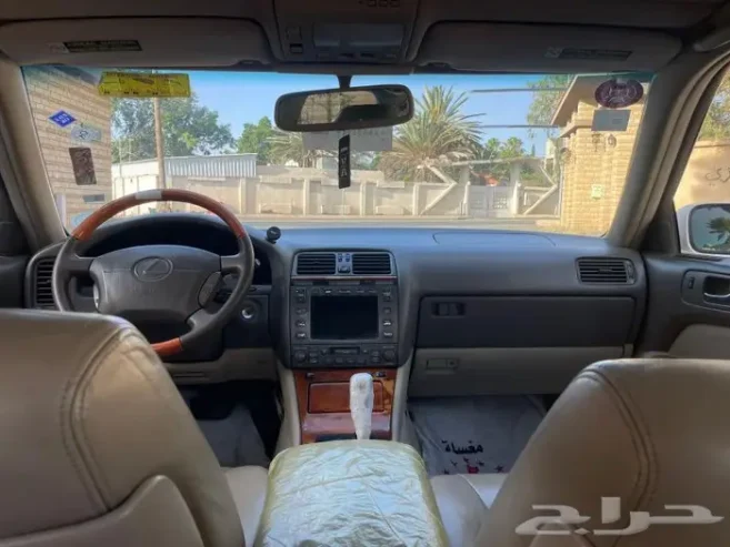 ليكزس فاخر ls 400