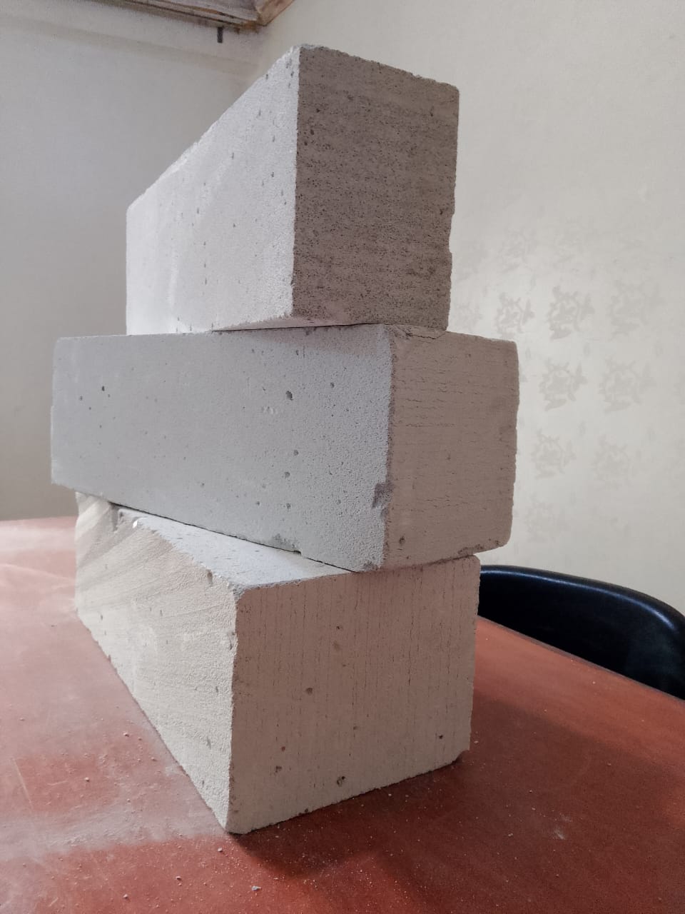 طوب ابيض رغوي