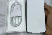 ايفون ١٦