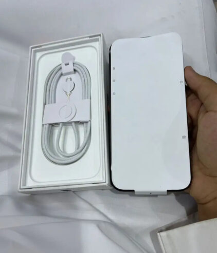 ايفون ١٦
