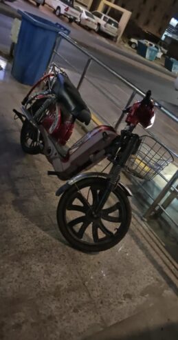 سكوتر كهربائي نضيف