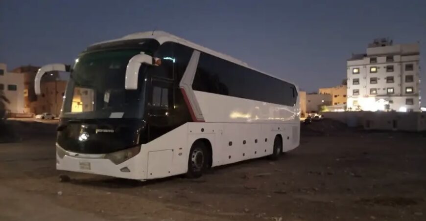 باص ٥٠ راكب