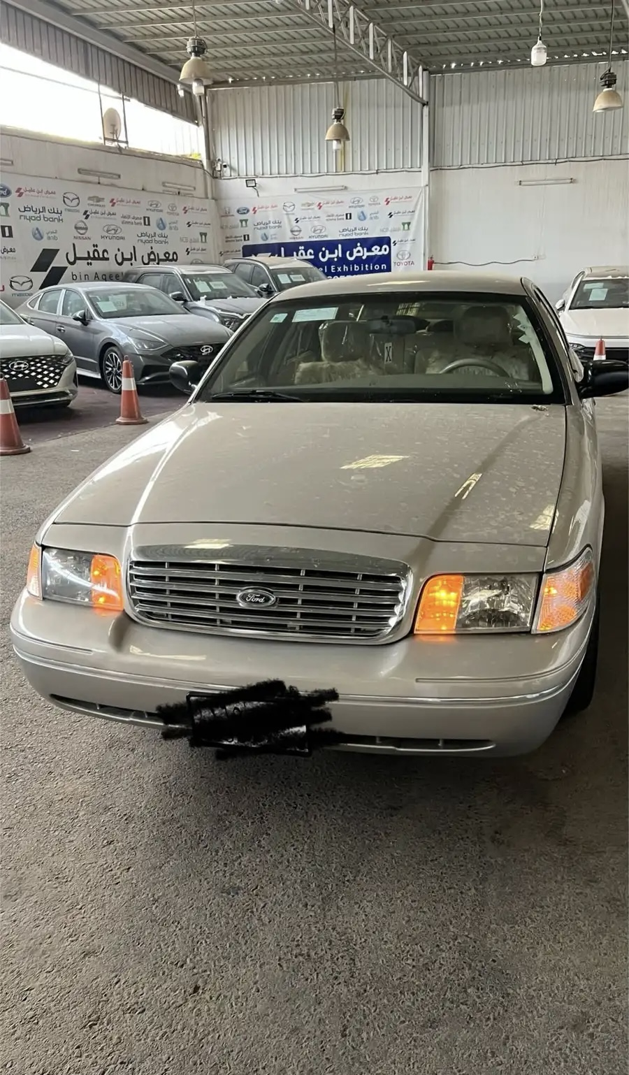 فورد فيكتوريا نظيف