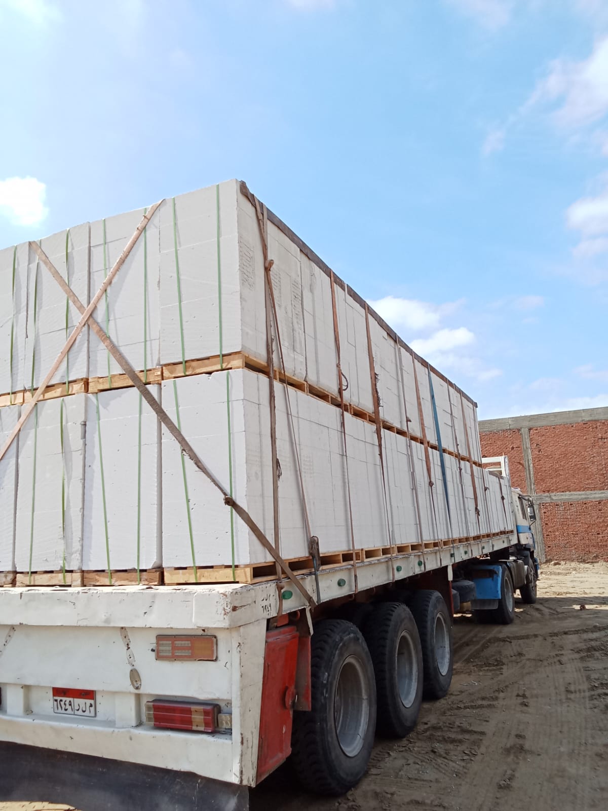 طوب ابيض خفيف